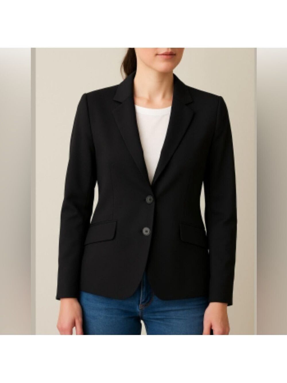 Akris Punto wool Classic Black Women's two button Blazer with pockets size 4
